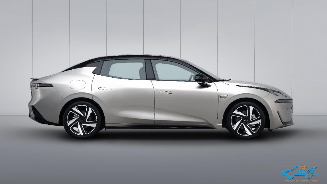 极氪007“极氪007“插混版”领克07官宣,被它的颜值打动了插混版”领克07官宣,被它的颜值打动了