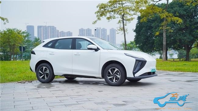 年后购车新宠！风行雷霆410续航版，铠甲电池守护开工出行