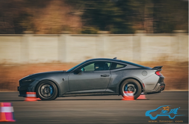 福特中国举办Mutsang驾控体验日， 开启中国市场新篇章