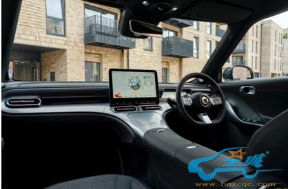 汽车的方向盘描述已自动生成