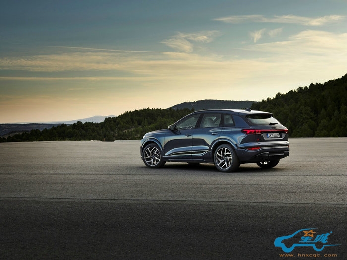 5. 奥迪Q6 e-tron.jpg