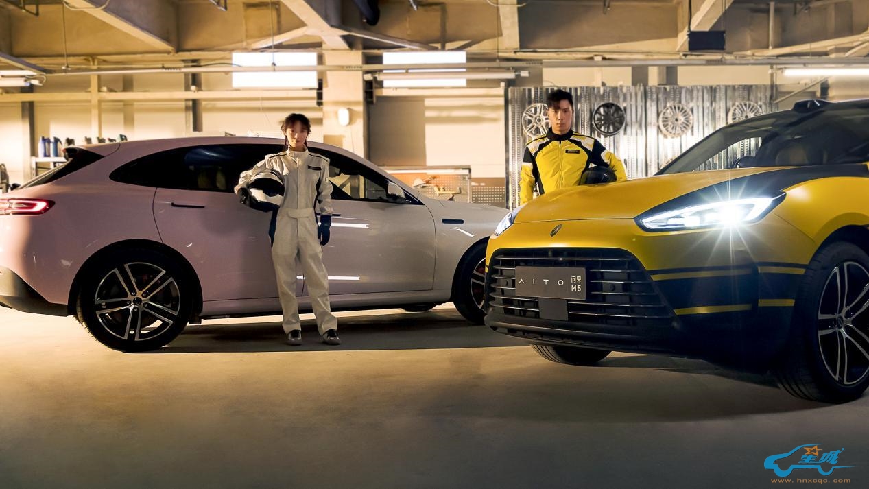 肾上腺素飙升!问界M5首次速倒刷圈3600°硬核出圈